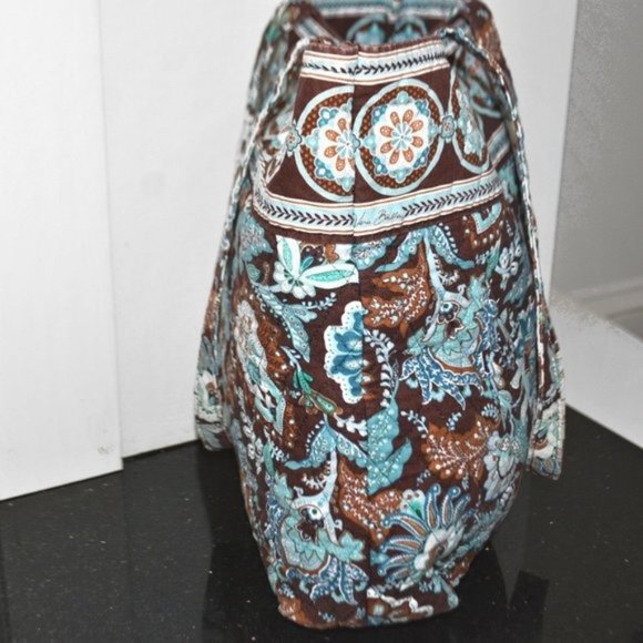 VERA BRADLEY // Paisley Print Quilted Spacious Tote Bag - Picture 3 of 10